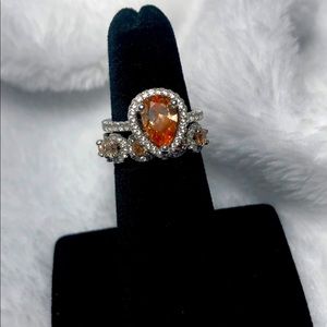 Jeulia Halo Pear Cut Sterling Silver Bridal Set